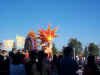 parade.jpg (48999 �o�C�g)